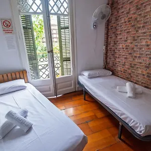Diagonal House Hostal